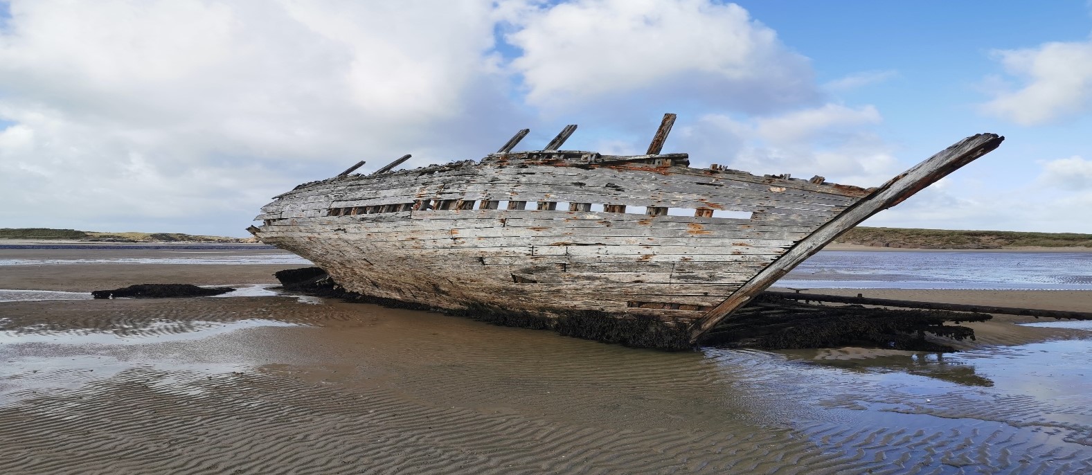 Donegal trawler wreck on Gweedore beach 
